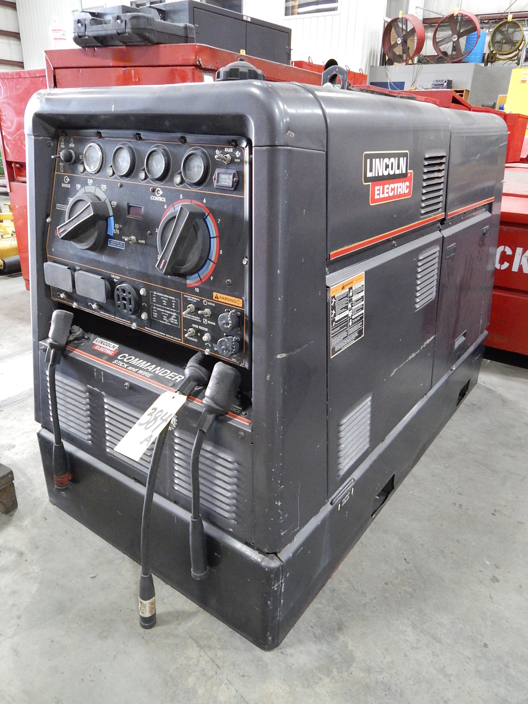 Lincoln Commander 400 Diesel Powered Welder / Generator s/n U1981214943