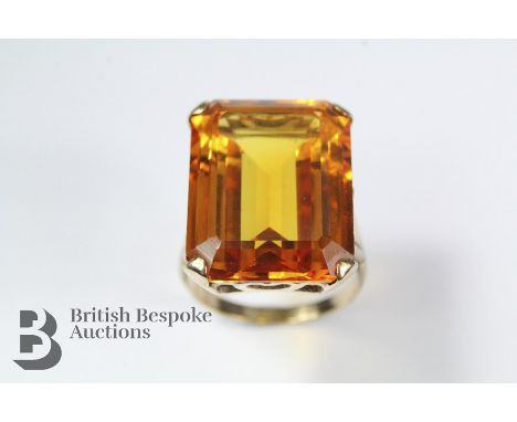 1970's 9ct yellow gold dress ring, set with an emerald-cut stone, size L, approx 9.4 gms, in lovely condition. Note: unsure o