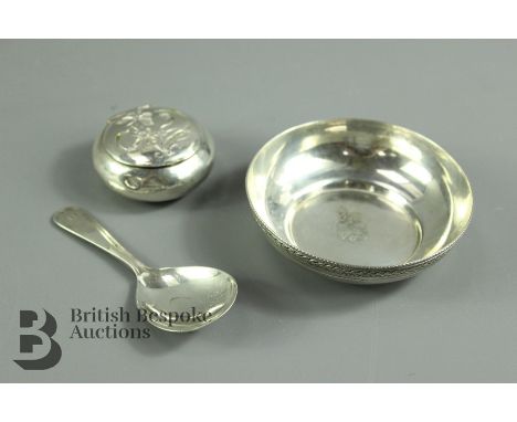 Miscellaneous silver, including a silver pin dish stamped HABIS 900 approx 8.5 cms d, miniature circular snuff box and a cadd