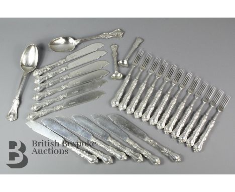 York and Lancaster Regiment, Edward VII set of twelve fish forks and twelve fish knives, London hallmark, dated 1901, mm Hunt