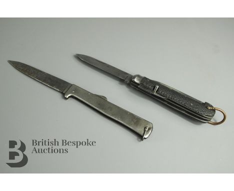 Two military issue folding clasp knives, including World War I/II Emperor Wilhelm knife, Mercator D.R.G.M 1867 design, 10cm b