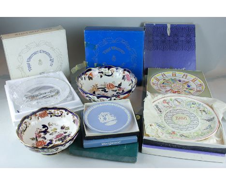 Two Royal Worcester Christmas plates 1979 and 1983, together with four Wedgwood calendar plates, two Masons ironstone bowls a