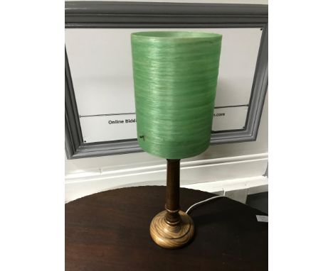 Vintage elm wood table lamp with a green fibreglass retro shade. Shade measures 20x15x15cm. Working 