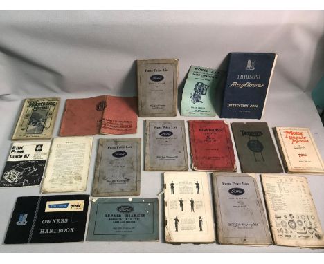 A Lot of vintage motor manuals which includes Fiat, Triumph, Ford and Fordson tractor manual 