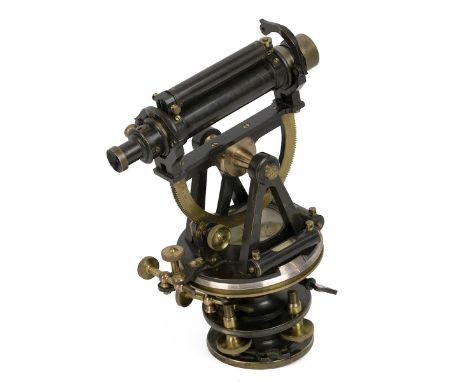 19th century Troughton &amp; Simms London Theodolite in original fitted traveling case L26cm X D21cm x H14cm