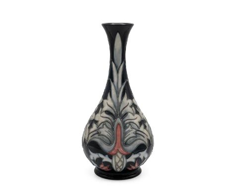 Rachel Bishop for Moorcroft - Snakeshead vase 80/12 (H 31cm) issued as part of the William Morris Centenary collection. Of bo