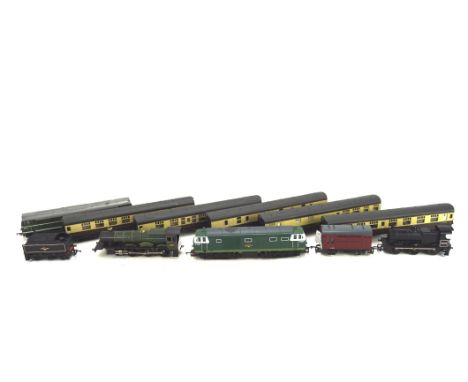 Two Tri-ang OO gauge locomotives, R251 and R357, five Lima (Italy) coaches and other items 