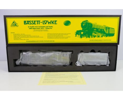 Bassett-Lowke - A boxed Limited Release Bassett Lowke BL99040 O gauge A1 Pacific 4-6-2 locomotive and tender Op.No. 4475 'Fly