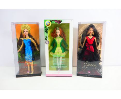 Mattel - Barbie - Three boxed Mattell Barbie 'Pink Label' Collector dolls. Lot consists of Barbie L9583 'Dolls of the World' 