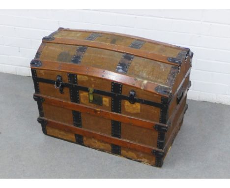 Vintage domed top trunk with wood and metal bands, opening to reveal a lift out tray, 54 x 74 x 46cm 