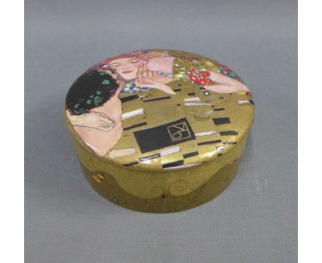 Goebel Gustav Klimnt porcelain jar and cover, 12 cm diameter 