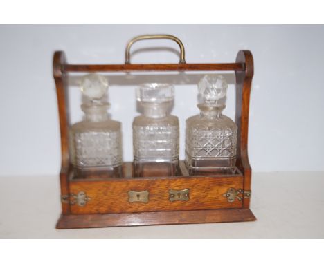 3 Decanter Tantalus 