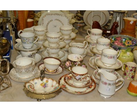 Teaware - a Royal Albert Belinda pattern tea service, for six;   Royal Standard tea service, for six;  other tea ware;  a Geo