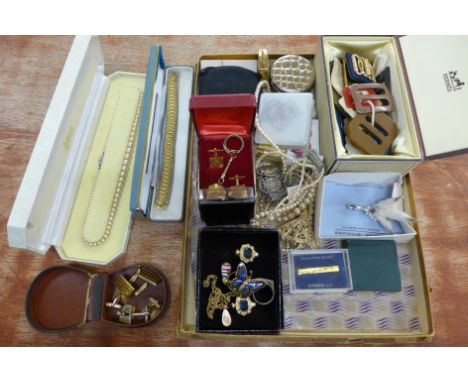 Jewellery, cufflinks, etc.