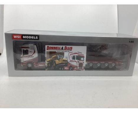 Fine Model 1;50 Boxed die cast Large scale WSI Model Donnell &amp; Ellis heavy Haulage truck; boxed and unused .