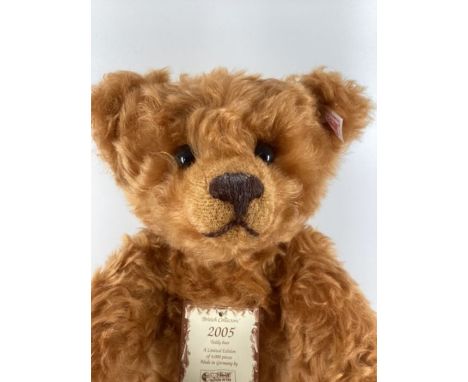 Steiff British collectors Teddy bear 2005, golden apricot Mohair &nbsp;, white tag 661969, 40cm , brown stitched snout and ca