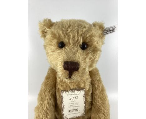 Steiff Teddy bear 2002 British collectors teddy bear &nbsp;white tag; 660726 1953/4000 pieces, lighter soft antique style 35c