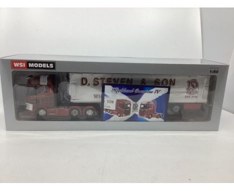 WSI Models Truck 1’50 Model Highland Countess IV white; Boxed and unused.(1)