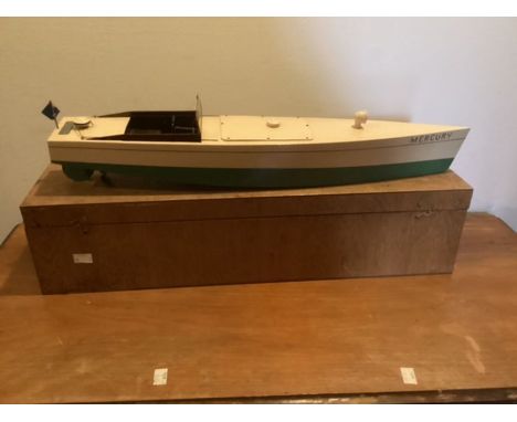 Bassett Lowke Fine Model motor Boat &nbsp;MERCURY -clockwork Keywind in original case 1929 on stand. Made in Northampton and 