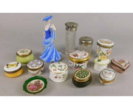 A quantity of small boxes, to include Royal Worcester Limoges etc.