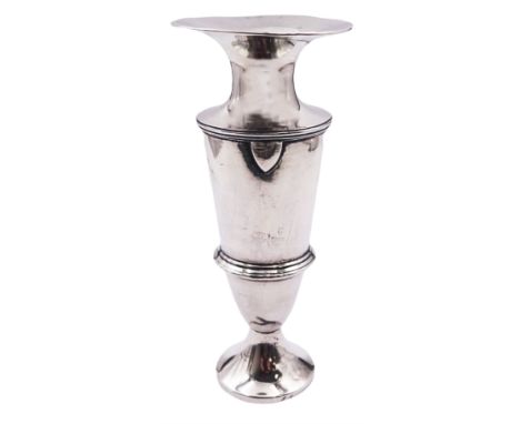 Edwardian silver bud vase, of tapering cylindrical form with girdle, waisted neck and flared rim, upon circular spreading foo