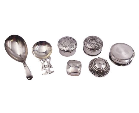 Modern silver caddy spoon with Celtic design handle, hallmarked Tony Michael Holland, Edinburgh 1989, together with a George 