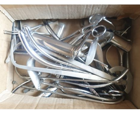 A quantity of vintage surgical instruments, some with makers' names.