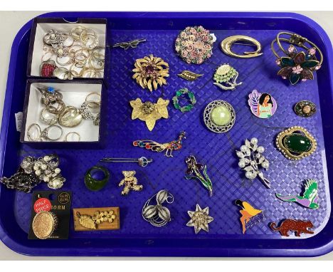 Assorted Costume Brooches, including filigree, decorative bangle; assorted dress rings.