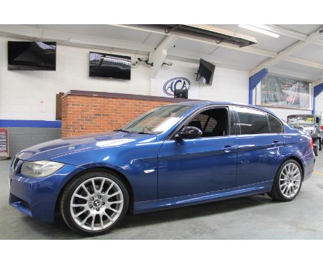 Make &amp; Model: BMW 320 SIDate of Reg: TNZ 3161Colour: Bluecc: 1997MoT: 26-01-2023Fuel Type: PETROLMileage: 87kTransmission