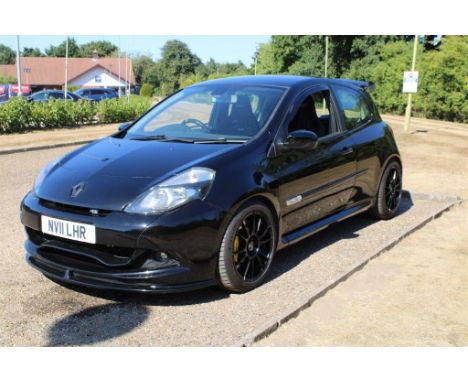 Make &amp; Model: Renault Clio RenaultsportDate of Reg: NV11 LHRColour: Blackcc: 1998MoT: 29-06-2023Fuel Type: PETROLMileage: