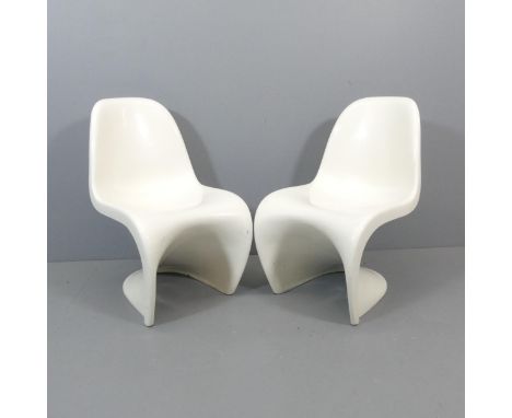 VERNER PANTON - A pair of original 1st series S chairs in GRP, Feldbaum production, 1965-67, these earliest GRP (glass reinfo