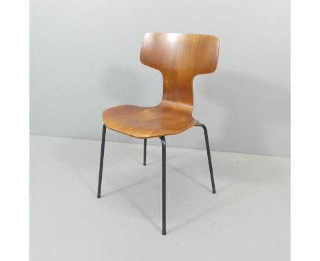 ARNE JACOBSEN - A rare first edition Fritz Hansen hammer chair in bent ply with ribbed plastic coated steel legs, the undersi