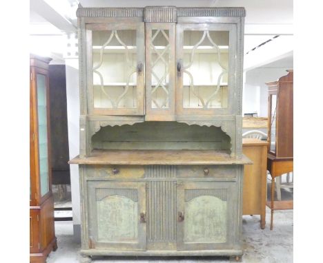 A continental painted pine two-section buffet sideboard. 142x207x56cm. A/F.Only one turned foot present, remaining three corn