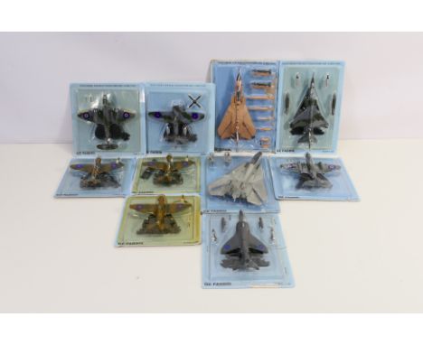 GE Fabbri - A group of 10 boxed diecast scale 1:100 models jets and planes. Models appear to be mint in box. The boxes appear