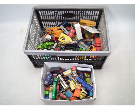 Matchbox - Majorette - Base Toys - EFE - Otrhers - A large group of unboxed and playworn diecast and plastic model vehicles i
