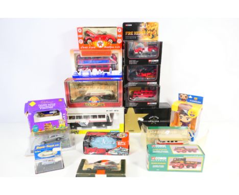 Joal - Corgi - Others - A group of boxed diecast, novelty items in various scales and some unboxed action figures. Lot includ