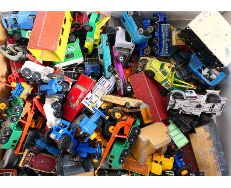 Matchbox - Others - An unboxed and playworn collection of predominately Matchbox regular wheels diecast model vehicles and ac