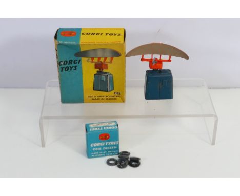 Corgi - A boxed #353 Decca Airfield control radar 424 scanner and a boxed of Corgi Tyres. Model appears to good condition wit