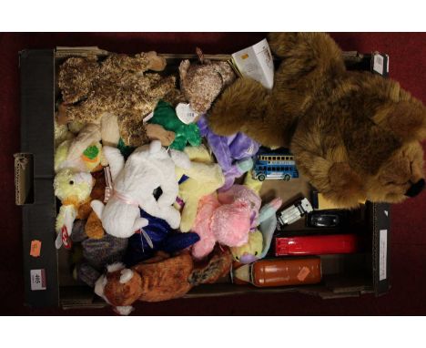 A box of assorted Ty Beanie Babies to include Nibbles, Rusty, Lullaby, together with a Steiff Pummy Bear No. 069888, and loos