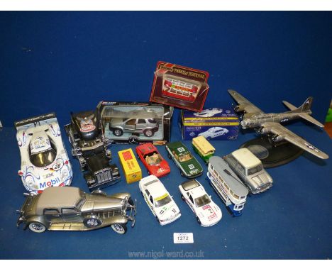 A quantity of model vehicles including Matchbox, Dinky, Corgi, Franklin Mint model of B-17G Flying Fortress etc.