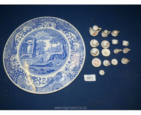 A Spode cake plate and a small quantity of dolls' china teasets.