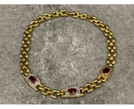 18ct gold Ruby and diamond designer bracelet 7.7g