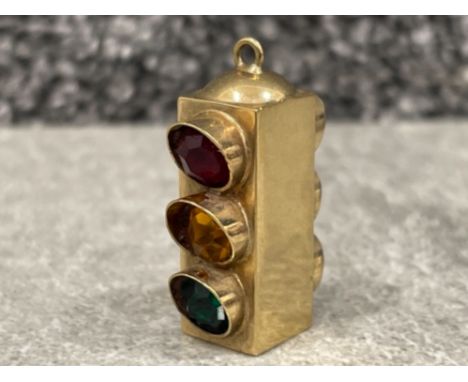 9ct gold Traffic light pendant/charm 5.4g