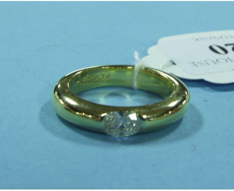 A gentleman's Cartier 18ct gold and diamond ring Condition report Report by NG

Approx. ring size T.

Shank stamped Cartier/7