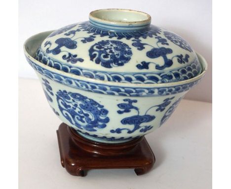 A Chinese blue and white porcelain bowl and saucer, Qianlong, marked and possibly of the period,  the bowl with a lightly fla