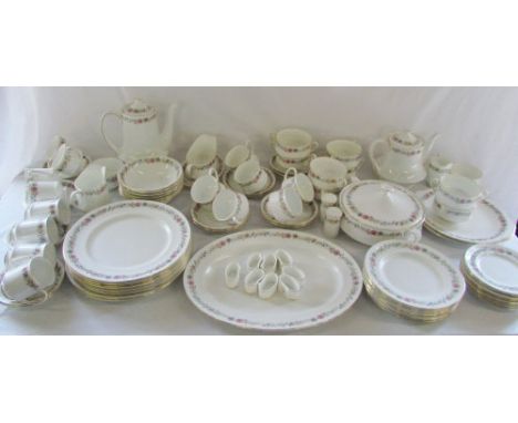 Large quantity of Paragon 'Belinda' part dinner/coffee/tea service approximately 92 pieces