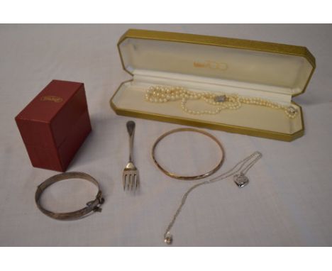 Silver bangle, silver fork, gold plated bangle, silver heart necklace and simulated pearls with a silver clasp (also includes