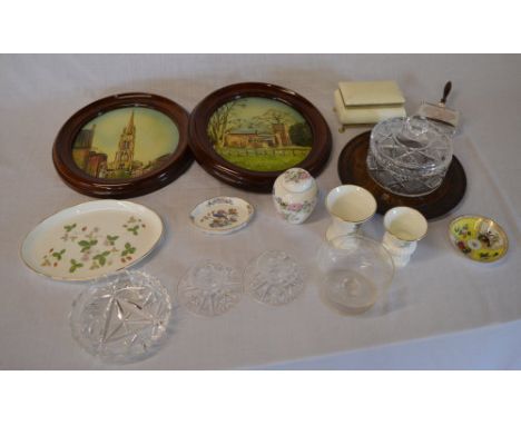 Mixed lot including Wedgwood, various glass, trinket pots etc