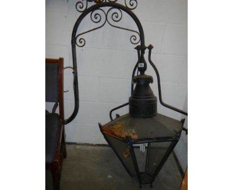A late Victorian street light. COLLECT ONLY.