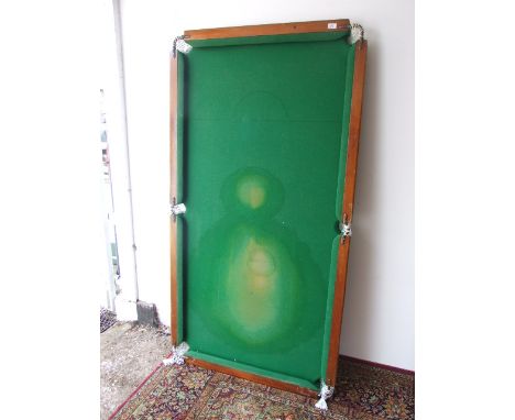 TABLE TOP SLATE BED SNOOKER / POOL TABLE 40 X 76 inches ( top stained )